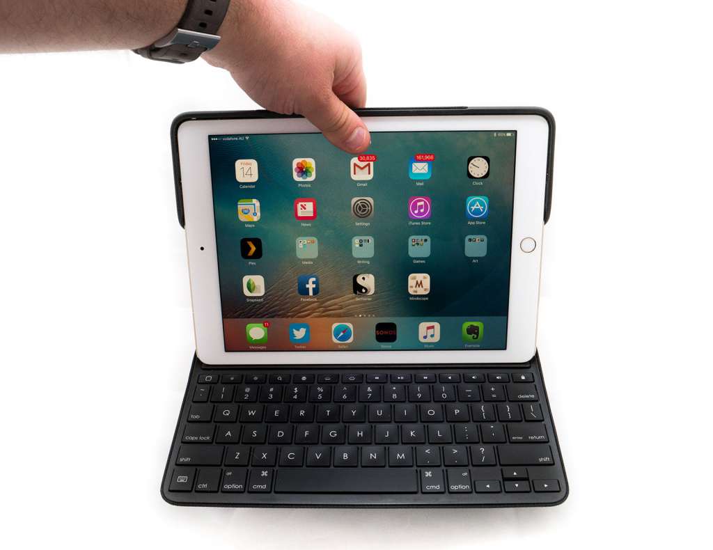 Review Logitech Create keyboard case for iPad Pro 9.7 Pickr